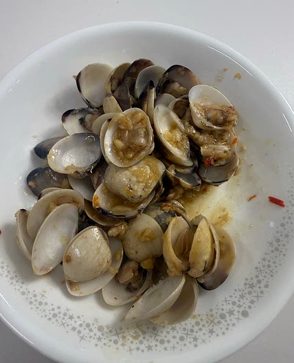 Stir-Fried Garlic Clams