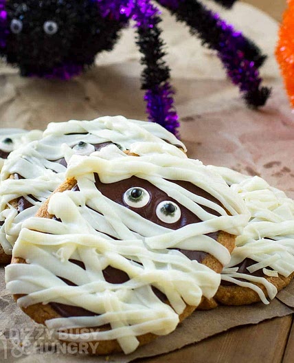 Easy Peanut Butter Halloween Mummy Cookies