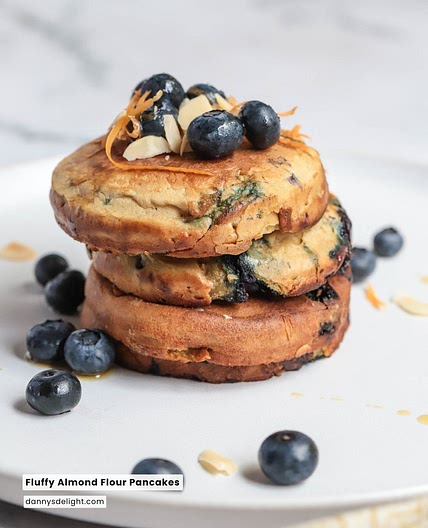 Fluffy Almond Flour Pancakes