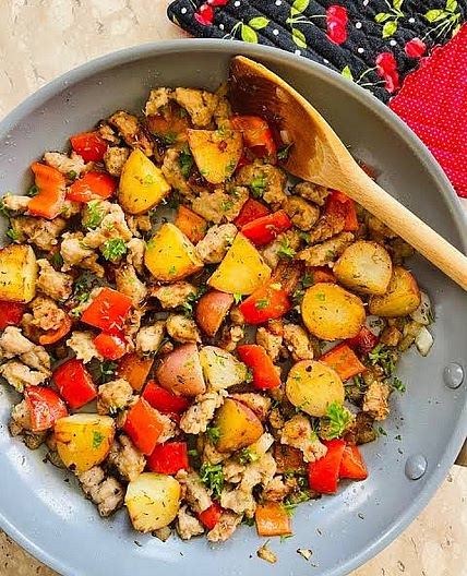 Chicken Maple Sausage, Potato & Pepper Skillet