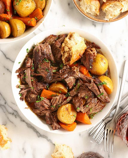 Easy Oven Beef Roast with Sweet Potatoes, Carrots & Green Beans