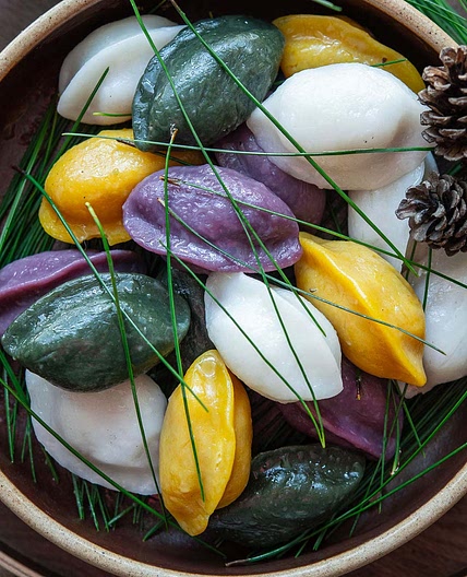 Songpyeon (Korean Half-Moon Rice Cakes)