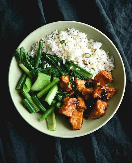 Sweet and sticky ginger tofu
