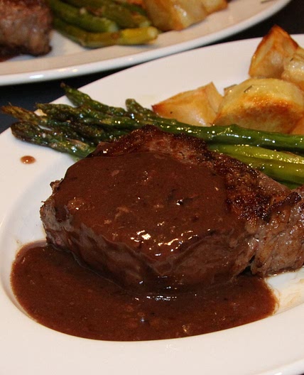 New York Steaks Wine Sauce