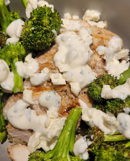 Grilled Chicken & Broccoli Bowls with Creamy Garlic Sauce
