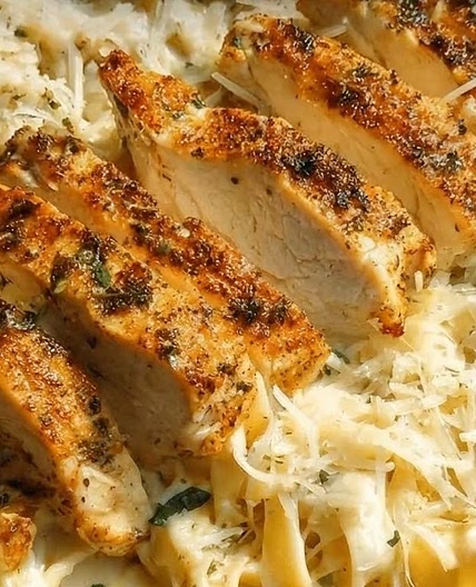 Classic Chicken Fettuccine Alfredo