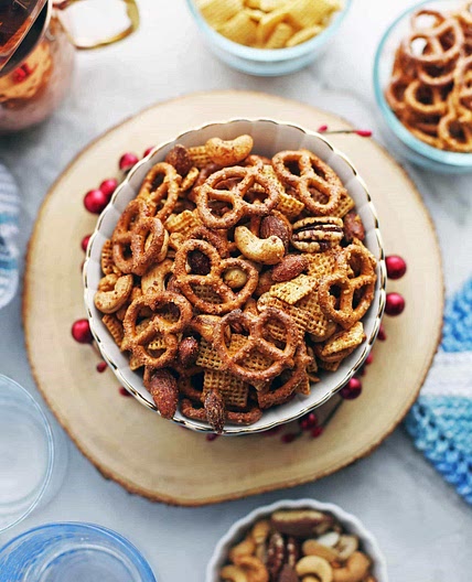 Maple Chili Nuts and Chex Snack Mix