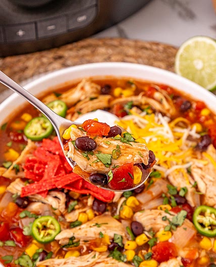 Crockpot Chicken Enchilada Soup