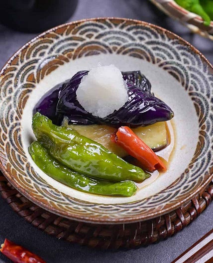 Nasu no Agebitashi (Japanese Fried Eggplant in Dashi)