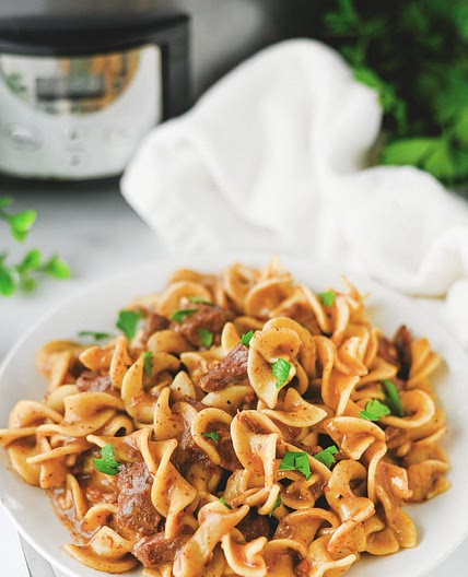 Crockpot Beef & Noodles