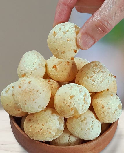 Vegan Pão de Queijo (Gluten-Free)