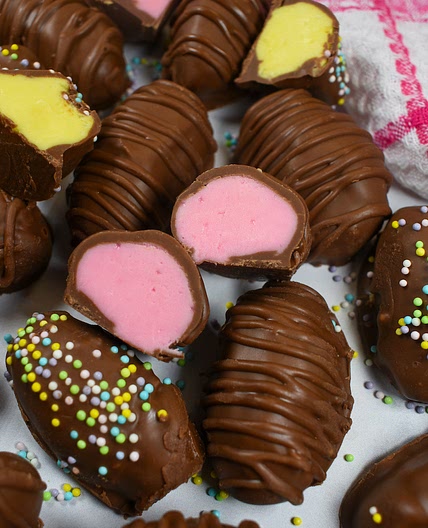 Buttercream Easter Eggs