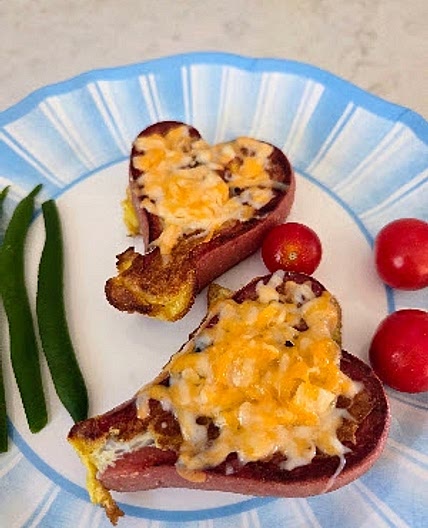 Hot Dog Hearts and Eggs