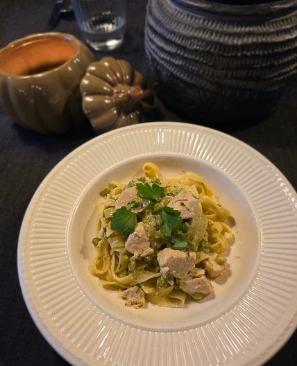 Zikkeltok’s Romige Kip Fettuccine met Dolcelatte & Asperges