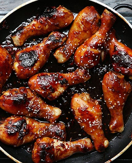STICKY CHINESE-STYLE CHICKEN WING SAUCE