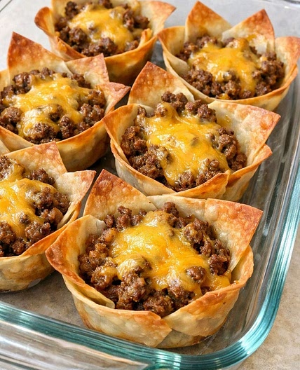 Oven Baked 4-Ingredient Beef Taco Cups