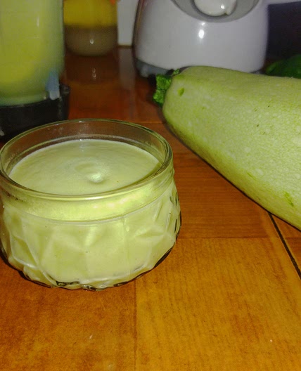 Zucchini Dressing (Easy & Fast)
