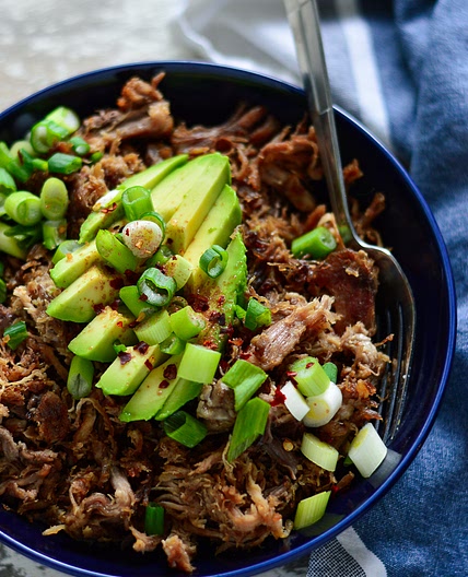 Roasted Garlic Pulled Pork (Slow Cooker & IP)