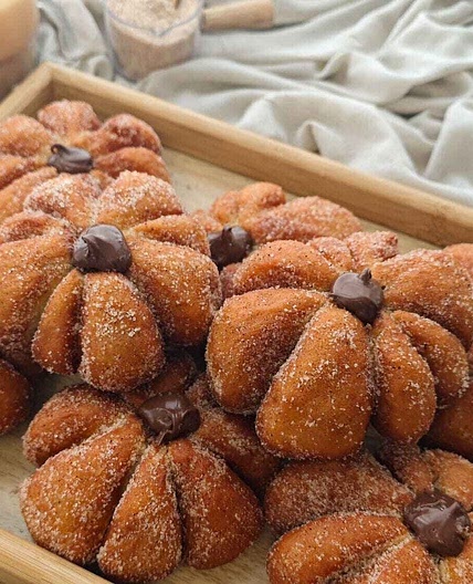 Viral Nutella Filled Pumpkin Shaped Donuts