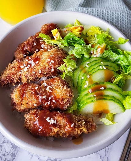 Crispy Chicken Katsu Bowl Recipe – Quick & Easy!