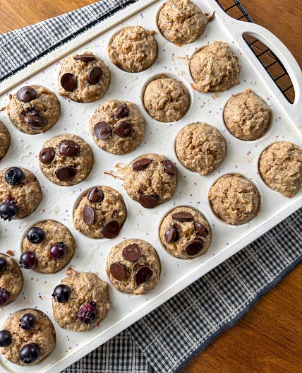 Peanut Butter Banana Baked Oatmeal Cups