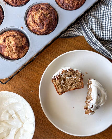 Healthy Cinnamon Roll Muffins