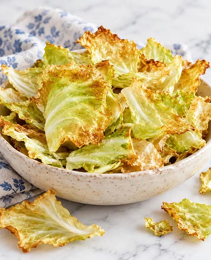Crispy Baked Cabbage Chips