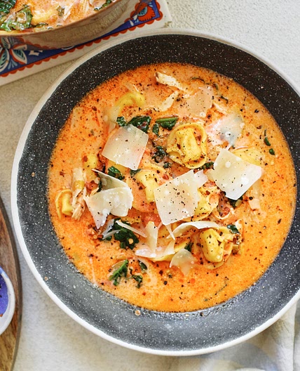 Creamy Tuscan Tortellini Soup
