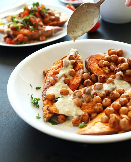 Mediterranean loaded potato & chickpea tray