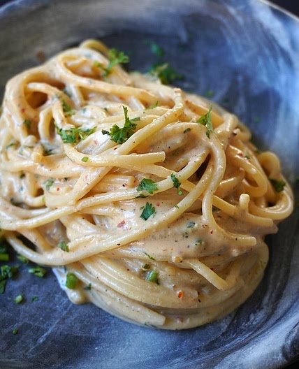 Fine-Dining Garlic Pasta (Blanched Garlic Cream)