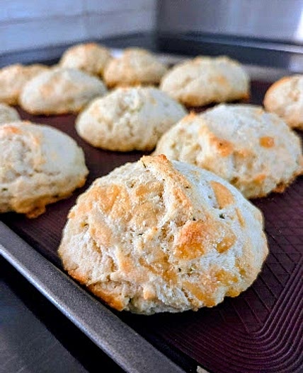 Cheesy Biscuits with Sourdough Discard