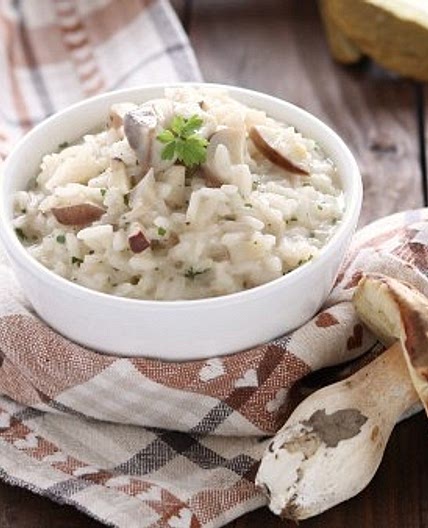 RISO CARNAROLI CON FUNGHI PORCINI AL TIMO, MANTECATO AL TALEGGIO DOP