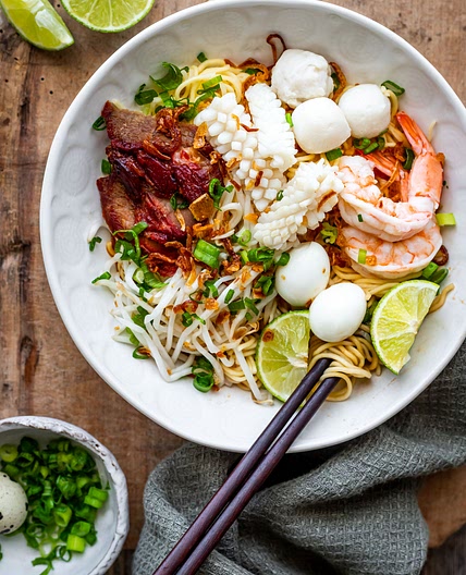 30-Minute Hu Tieu Kho (Dry Pork and Seafood Noodle Soup)
