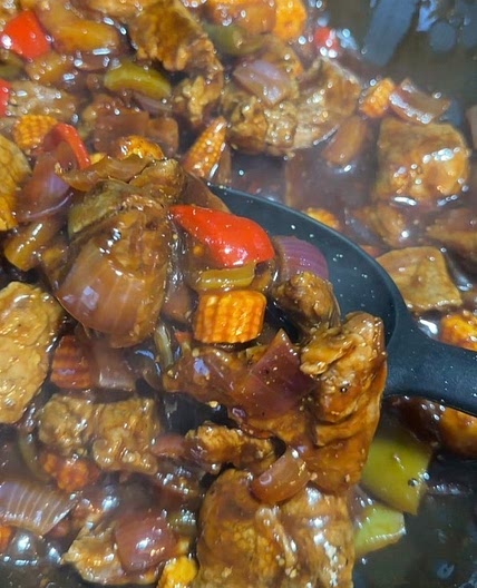 Sticky sweet and sour steak fakeaway