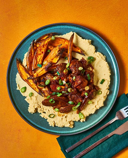 Chicken & Hummus Bowl With Sweet Potato Wedges