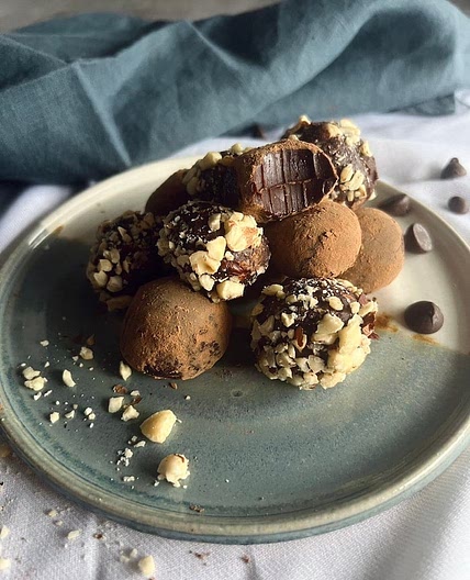 2-Ingredient Vegan Truffles