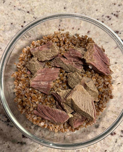 Buckwheat with lean beef.