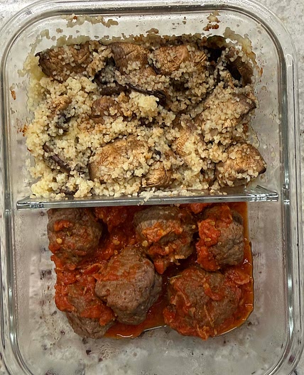 Meat balls with bulgur and mashrooms.