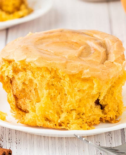 Pumpkin Cinnamon Rolls