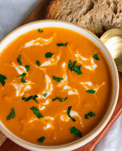 vegan creamy butternut squash tomato soup with cashews