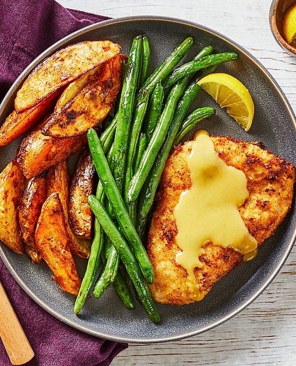 Crispy Chicken with Mustard Cheddar Sauce