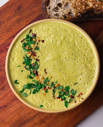 Creamy zucchini cottage cheese soup