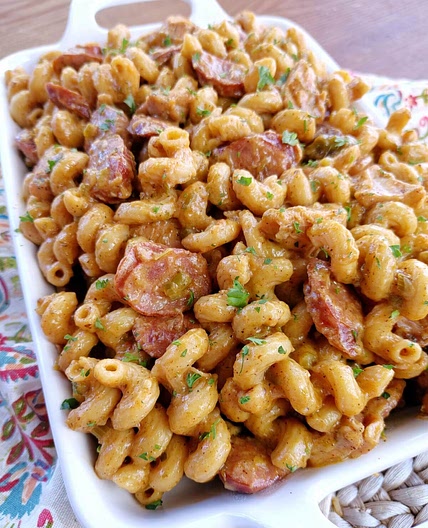 Cajun Pastalaya (Jambalaya Pasta with Sausage & Chicken)