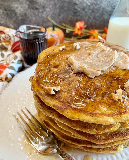 Pumpkin Spice Pecan Pancakes