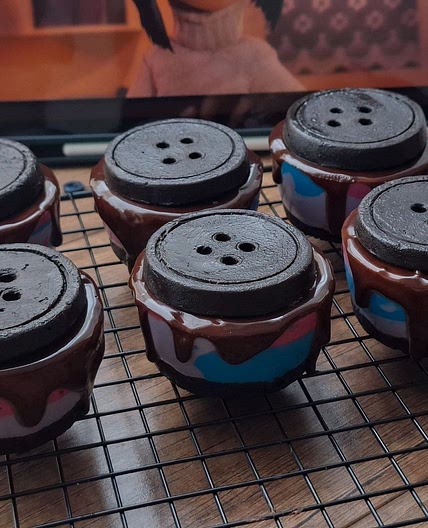 Coraline Button Cheesecakes