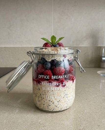 Raspberry-Blueberry High-Fiber Overnight Oats w/ Cottage Cheese