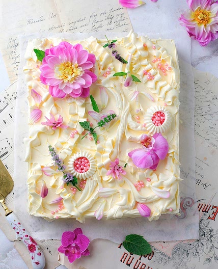 Dark Chocolate & Hazelnut Cake with White Chocolate Buttercream