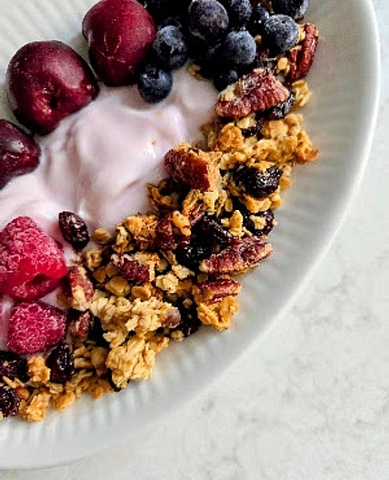 Easy Homemade Honey Granola