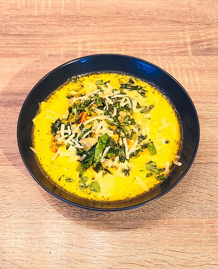 Soupe de lasagne crémeuse à la saucisse