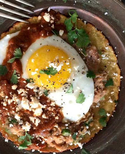 Fire Roasted Tomato Huevos Rancheros